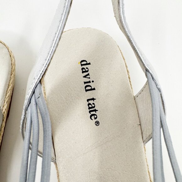 David Tate Womens Silver Leather Elastic Accent Slip on Flat Size 9.5 Wide - Picture 7 of 10